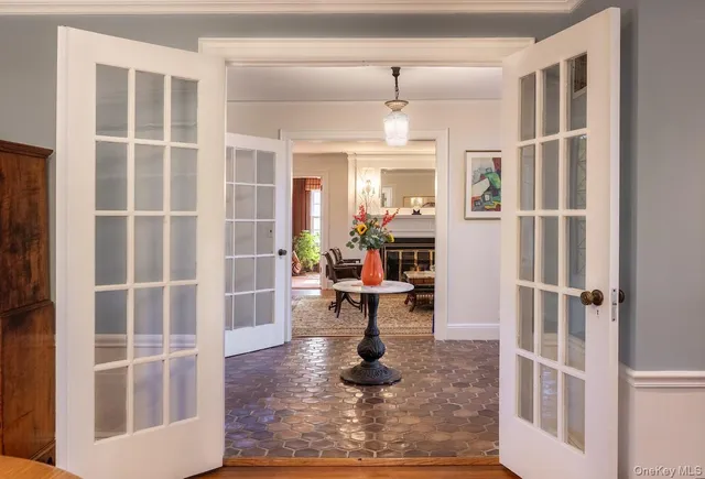 $1,875,000 | 9 Oxford Road, White Plains, NY 10605