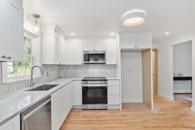 $679,900 | 18 Sargent Road, Bolton, MA 01740