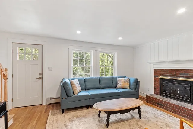 $679,900 | 18 Sargent Road, Bolton, MA 01740