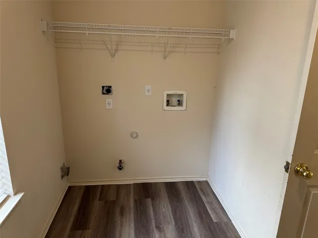 a view of walk in closet