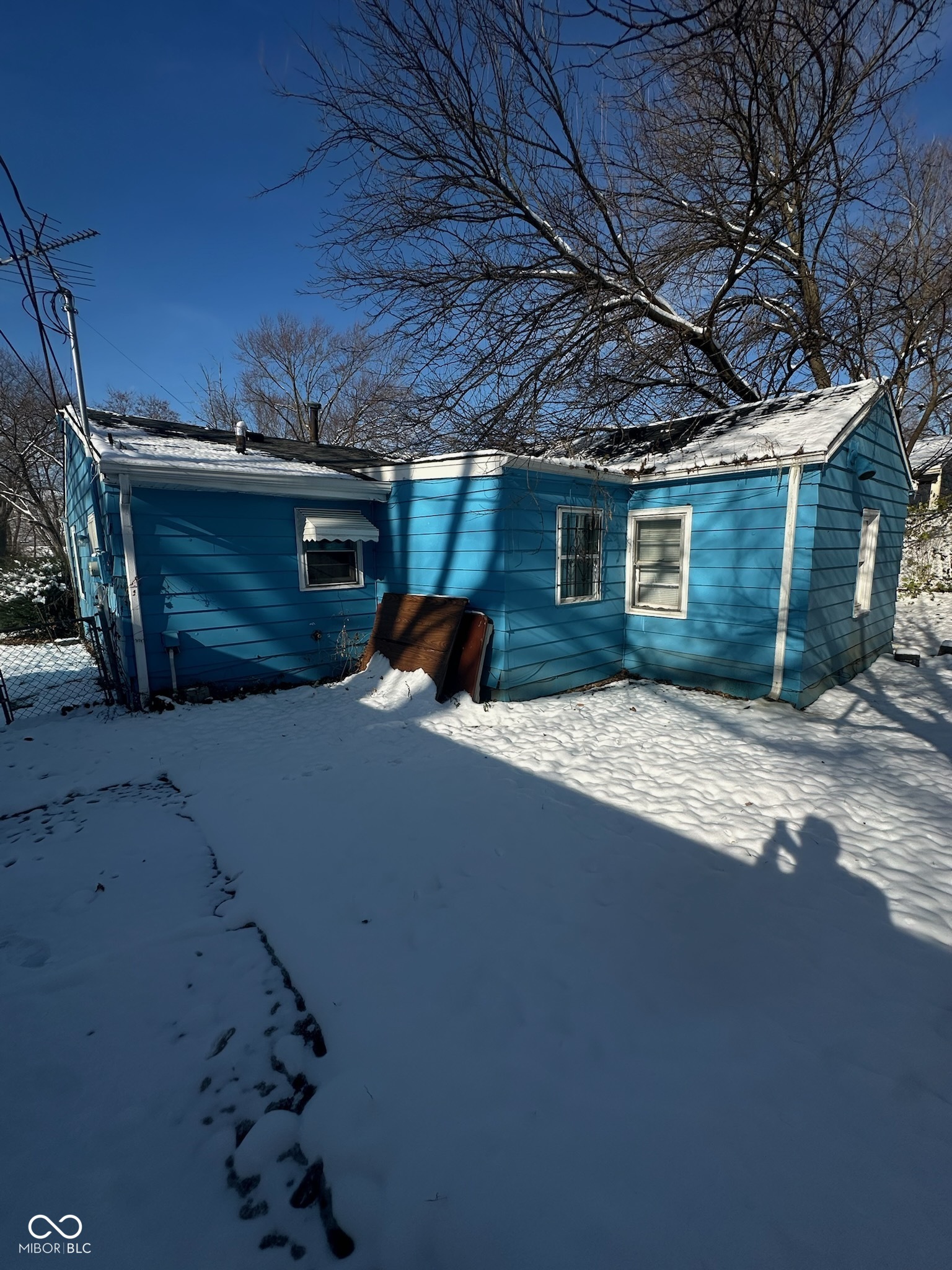 2839 Eastern Avenue Indianapolis, IN 46218 - Photo 3 of 15