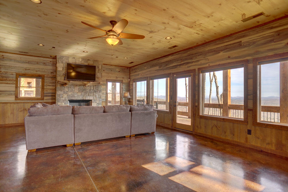 1780 Sun Rock Mountain Road Blue Ridge, GA 30513 - Photo 19 of 36 Gallery Image 19