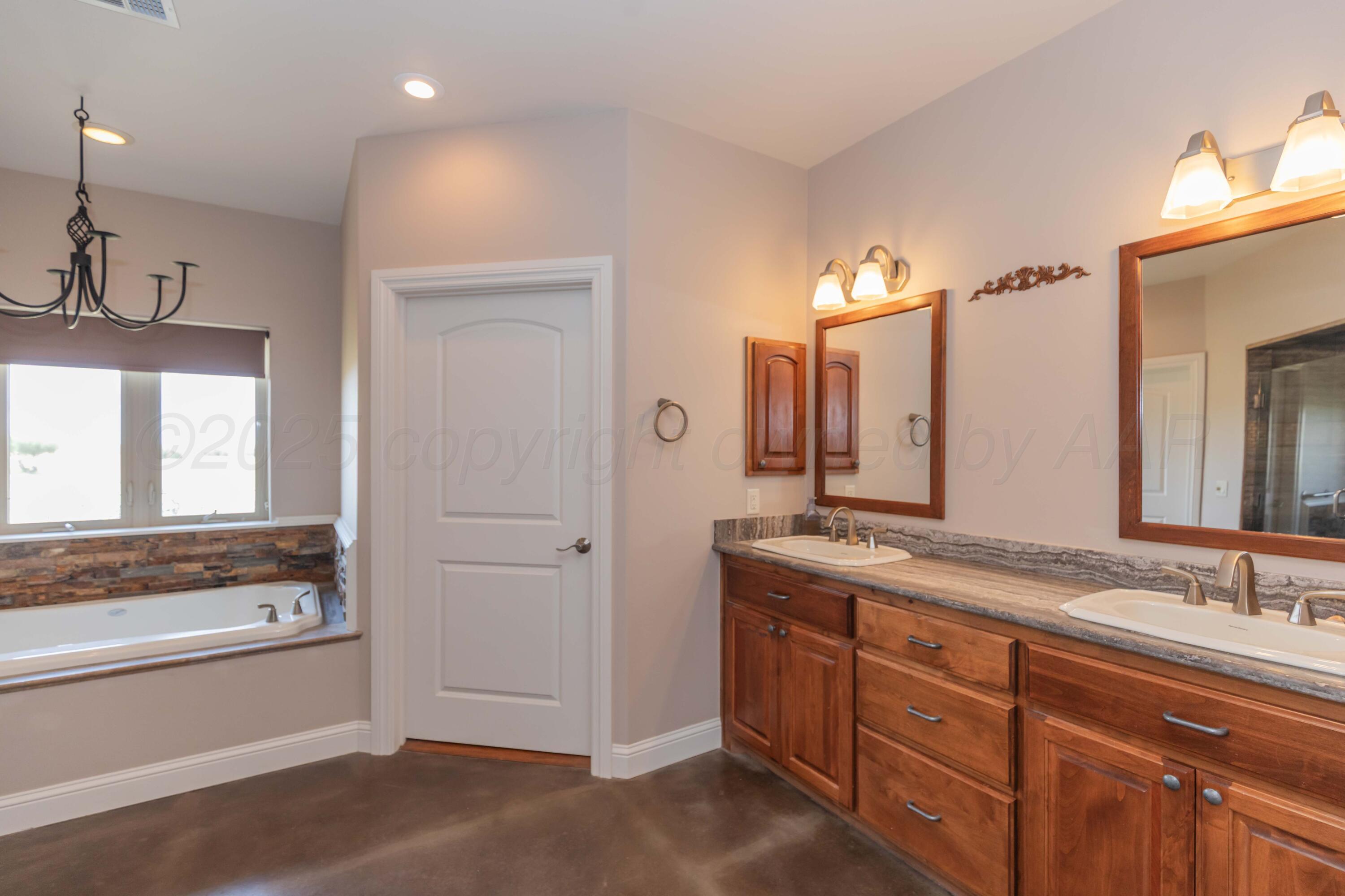 11400 Busan Way Canyon, TX 79015 - Photo 30 of 107 PRIMARY BATH VIEW 2