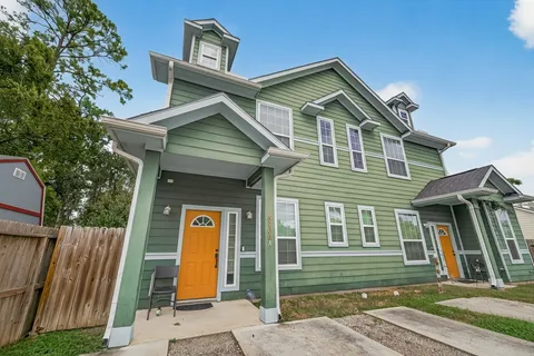 $435,000 | 6906 Mcwilliams Drive, Houston, TX 77091