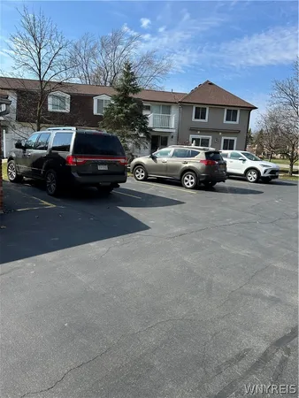 $1,600 | 307 Cayuga Road, Amherst, NY 14221