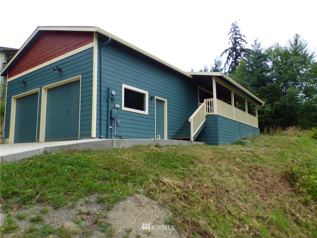 757 Taylor Road Kalama, WA 98625 - Photo 3 of 10 Gallery Image 3