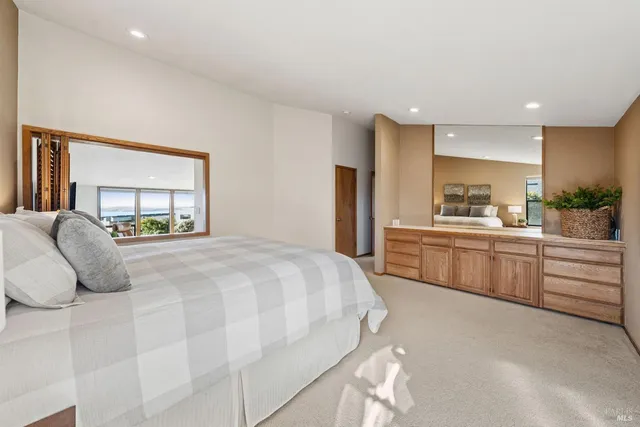 $1,925,000 | 301 Sanderling Court, Bodega Bay, CA 94923