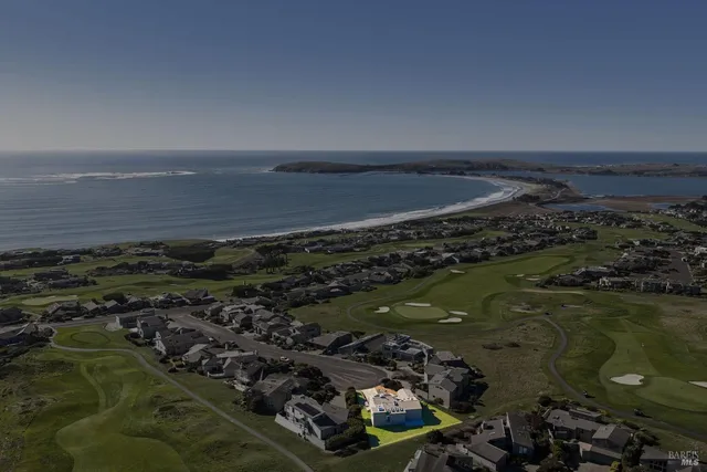 $1,925,000 | 301 Sanderling Court, Bodega Bay, CA 94923