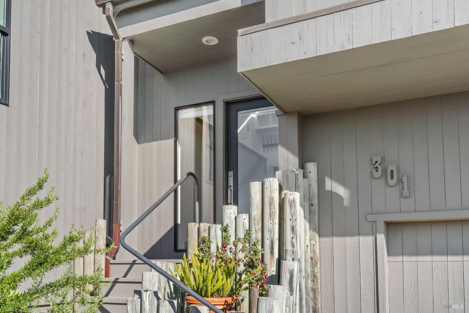 301 Sanderling Court Bodega Bay, CA 94923 - Photo 9 of 49