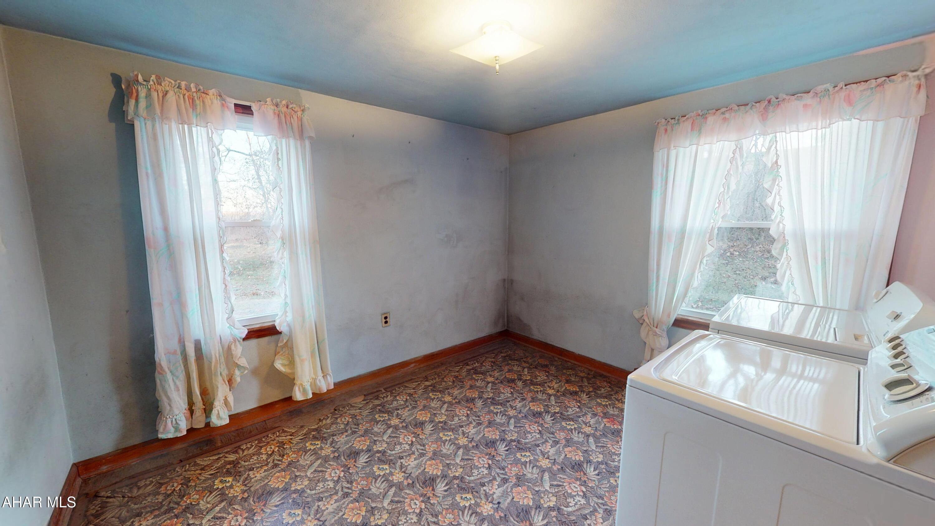9852 Clear Ridge Road Everett, PA 15537 - Photo 2 of 4 9852-Clear-Ridge-Road-Everett-PA-0124202
