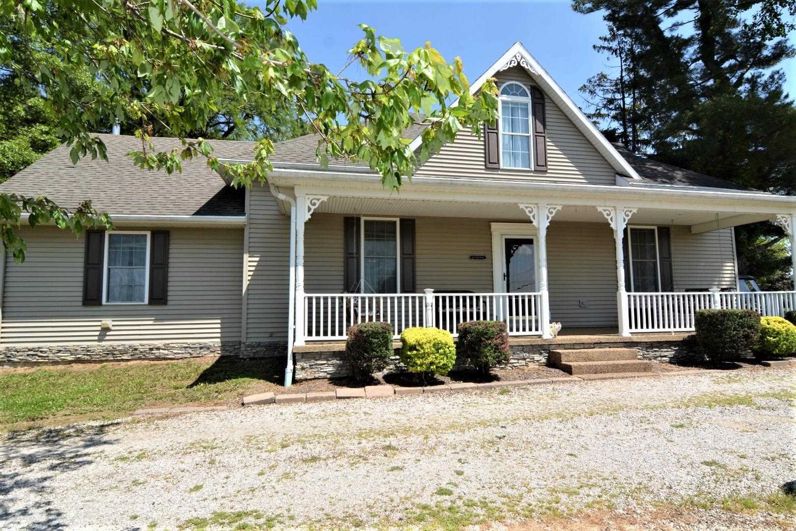 4701 Caborn Road Mount Vernon, IN 47620 - Photo 1 of 36 Gallery Image 1