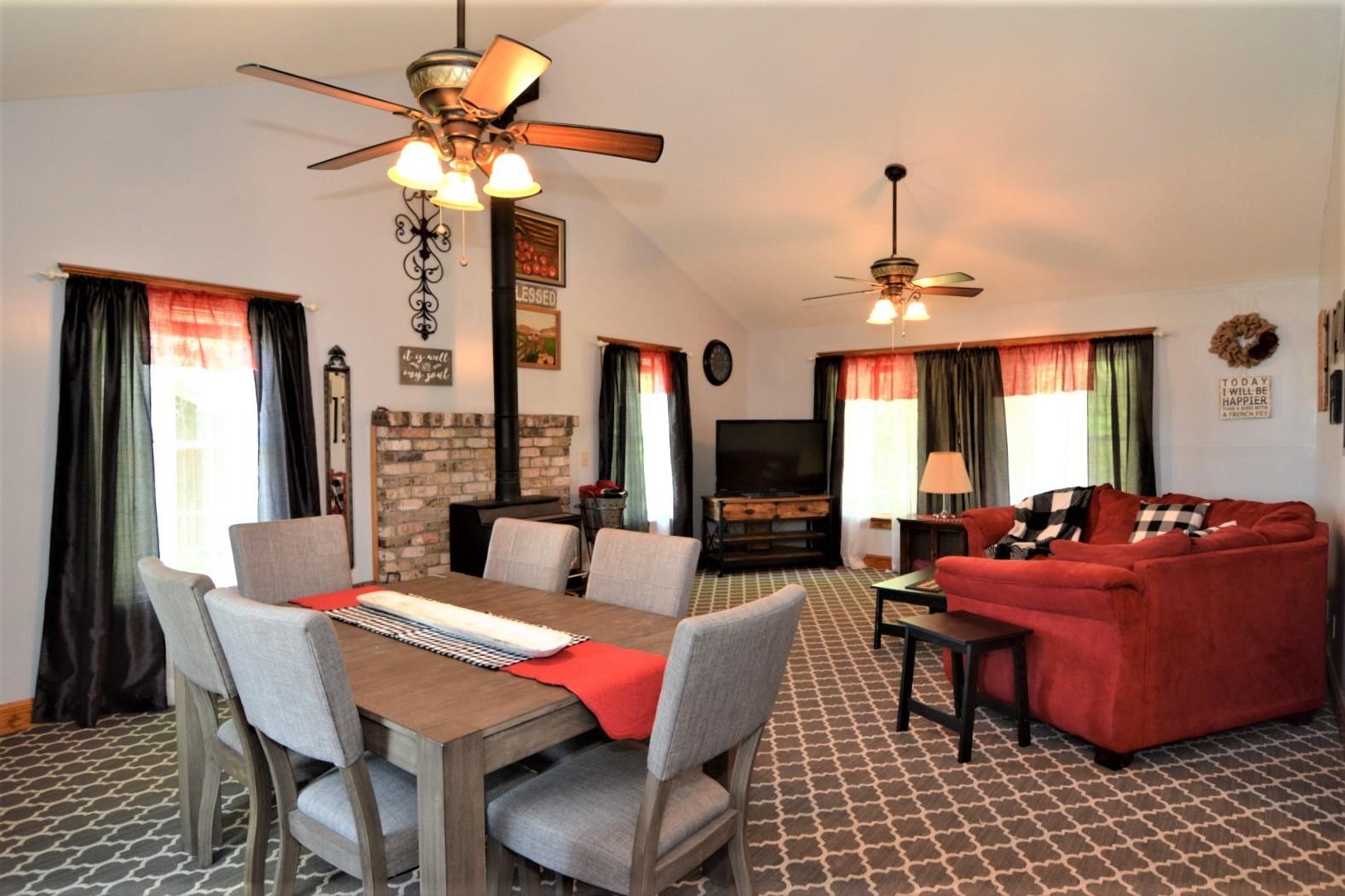 4701 Caborn Road Mount Vernon, IN 47620 - Photo 2 of 36 Gallery Image 2