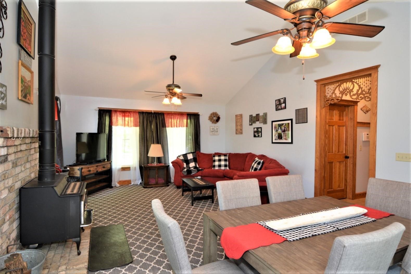 4701 Caborn Road Mount Vernon, IN 47620 - Photo 3 of 36 Gallery Image 3