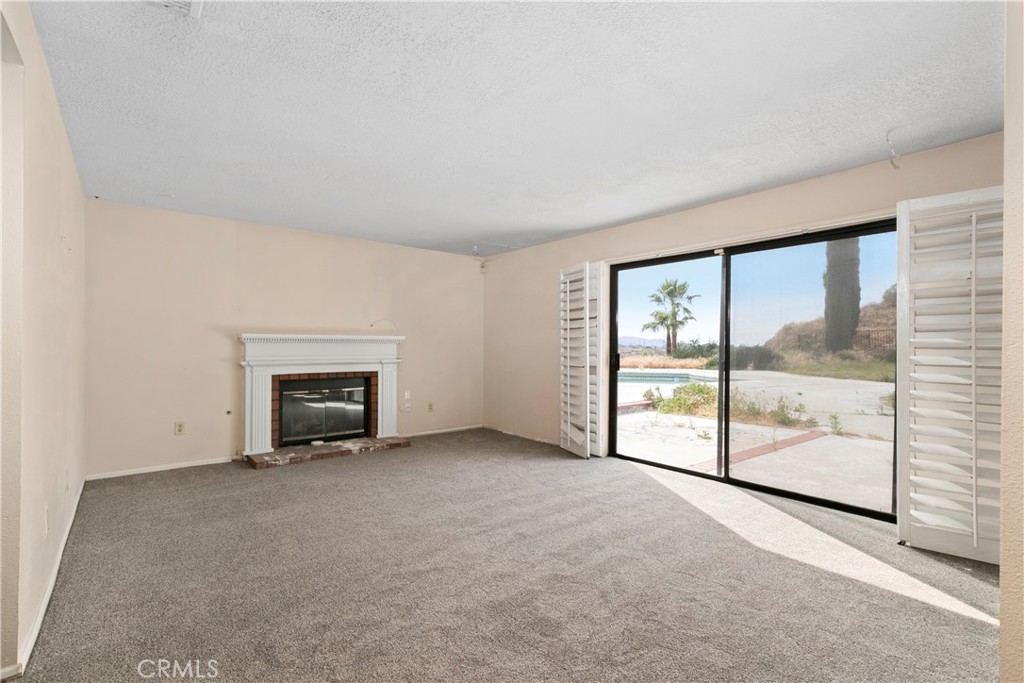 1703 South Tara Ridge Court Colton, CA 92324 - Photo 13 of 59