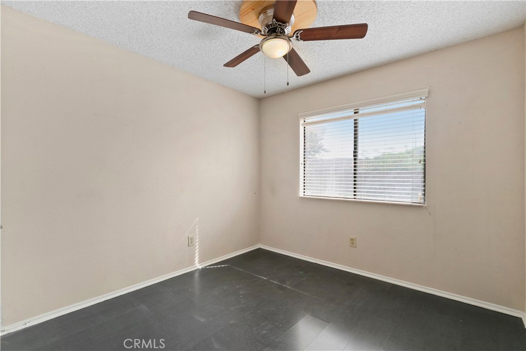 1703 South Tara Ridge Court Colton, CA 92324 - Photo 16 of 59