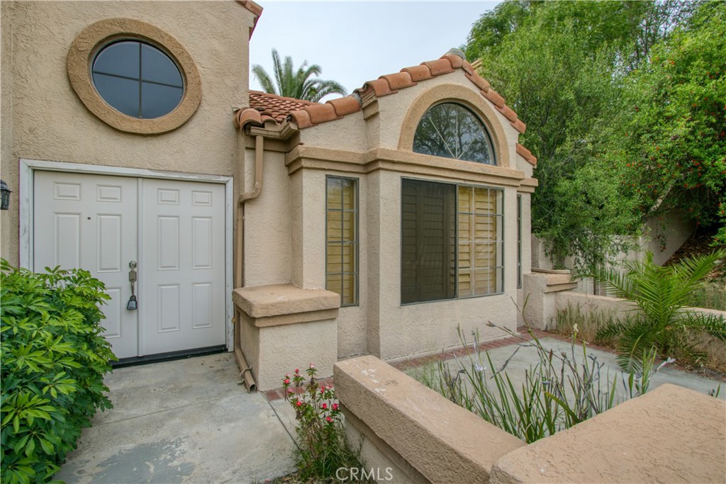 1703 South Tara Ridge Court Colton, CA 92324 - Photo 2 of 59