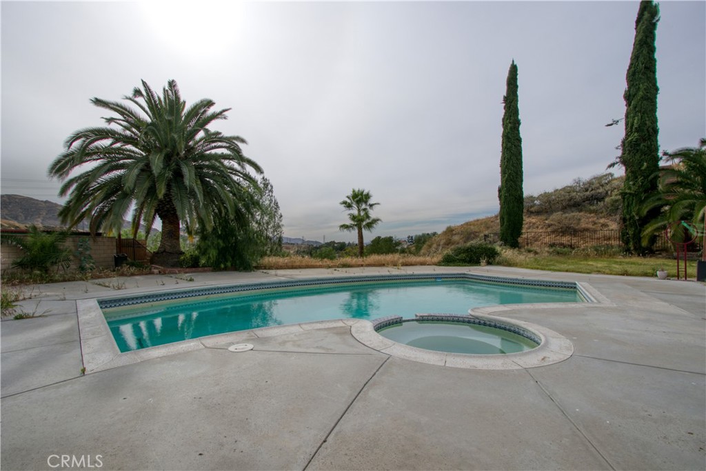 1703 South Tara Ridge Court Colton, CA 92324 - Photo 33 of 59