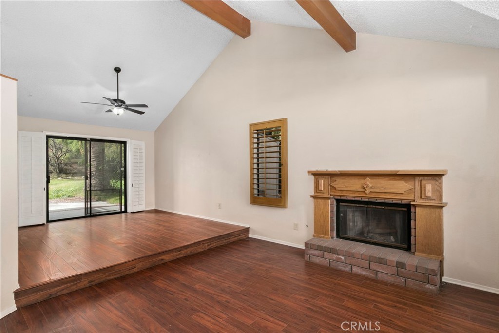 1703 South Tara Ridge Court Colton, CA 92324 - Photo 4 of 59