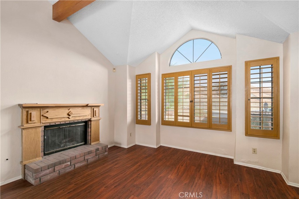 1703 South Tara Ridge Court Colton, CA 92324 - Photo 5 of 59