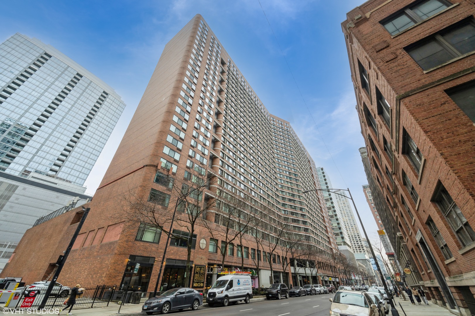 211 East Ohio Street, Unit 723 Chicago, IL 60611 - Photo 1 of 14 front view of a building