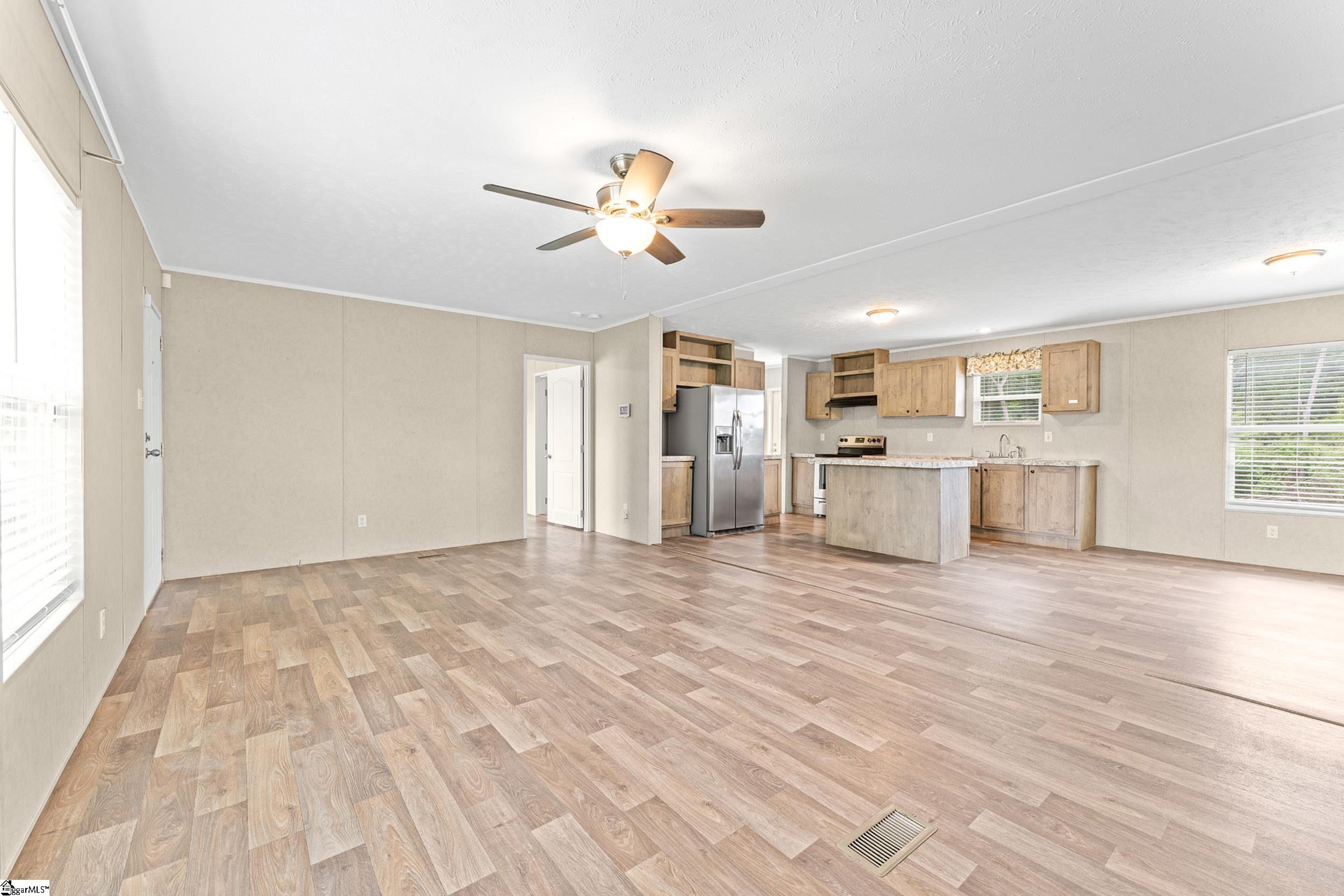 1649 Beaverdam Creek Road Gray Court, SC 29645 - Photo 5 of 42