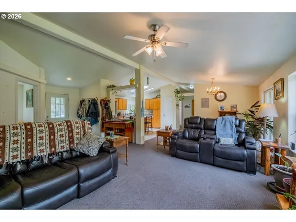 $680,000 | 42927 Island Inn Drive, Lebanon, OR 97355