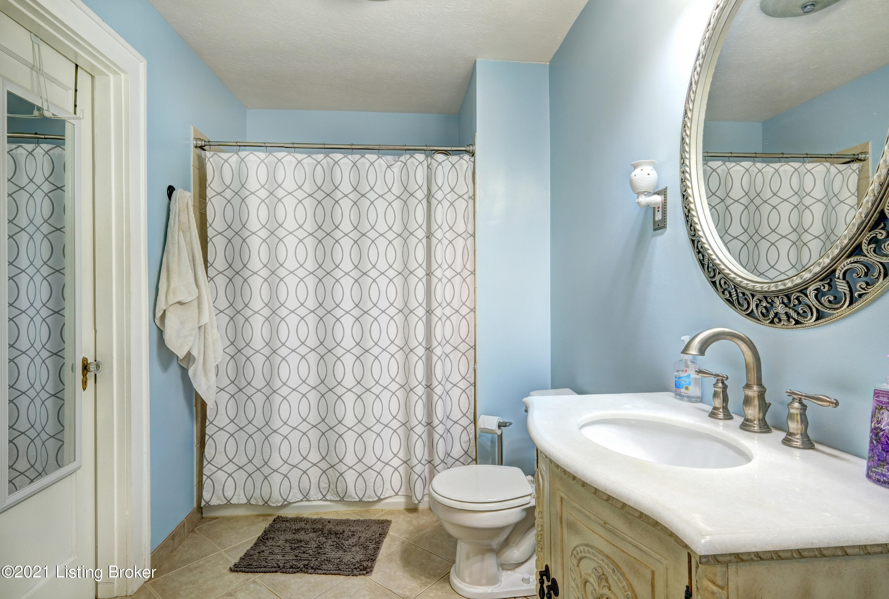 10511 Deering Road Louisville, KY 40272 - Photo 29 of 44 1 Deering Road #29