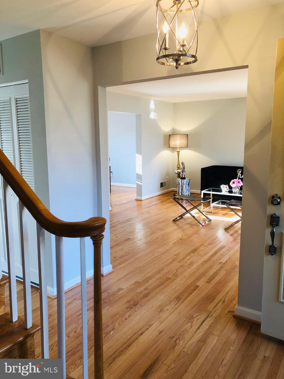 2308 Short Ridge Road Reston, VA 20191 - Photo 4 of 37 Gallery Image 4