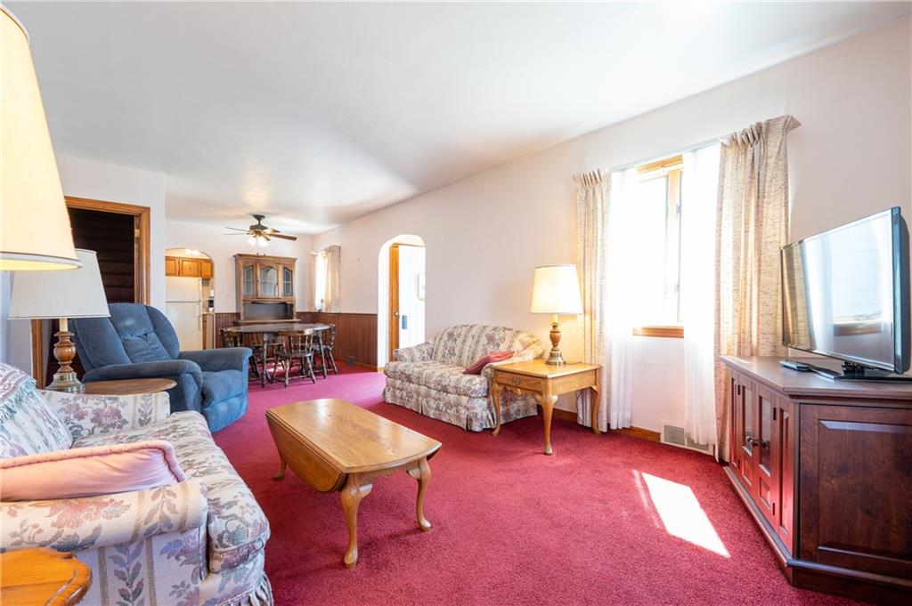 201 Frye Farm Road Greensburg, PA 15601 - Photo 4 of 24 Gallery Image 4