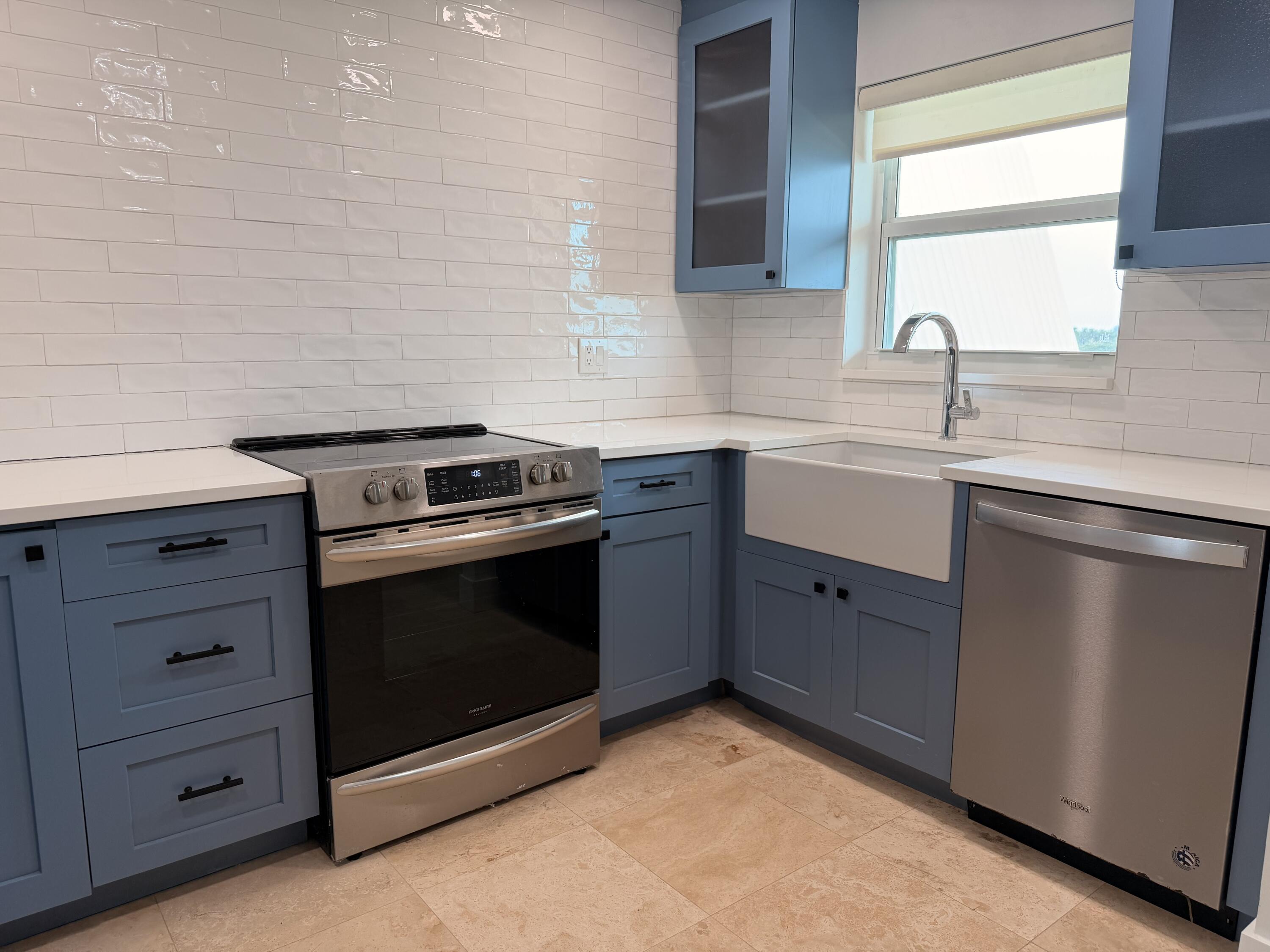 308 Golfview Road, Unit PH03 North Palm Beach, FL 33408 - Photo 3 of 16 IMG_3531