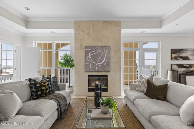 $1,085,000 | 400 East Bay Street, Unit PH8, Jacksonville, FL 32202