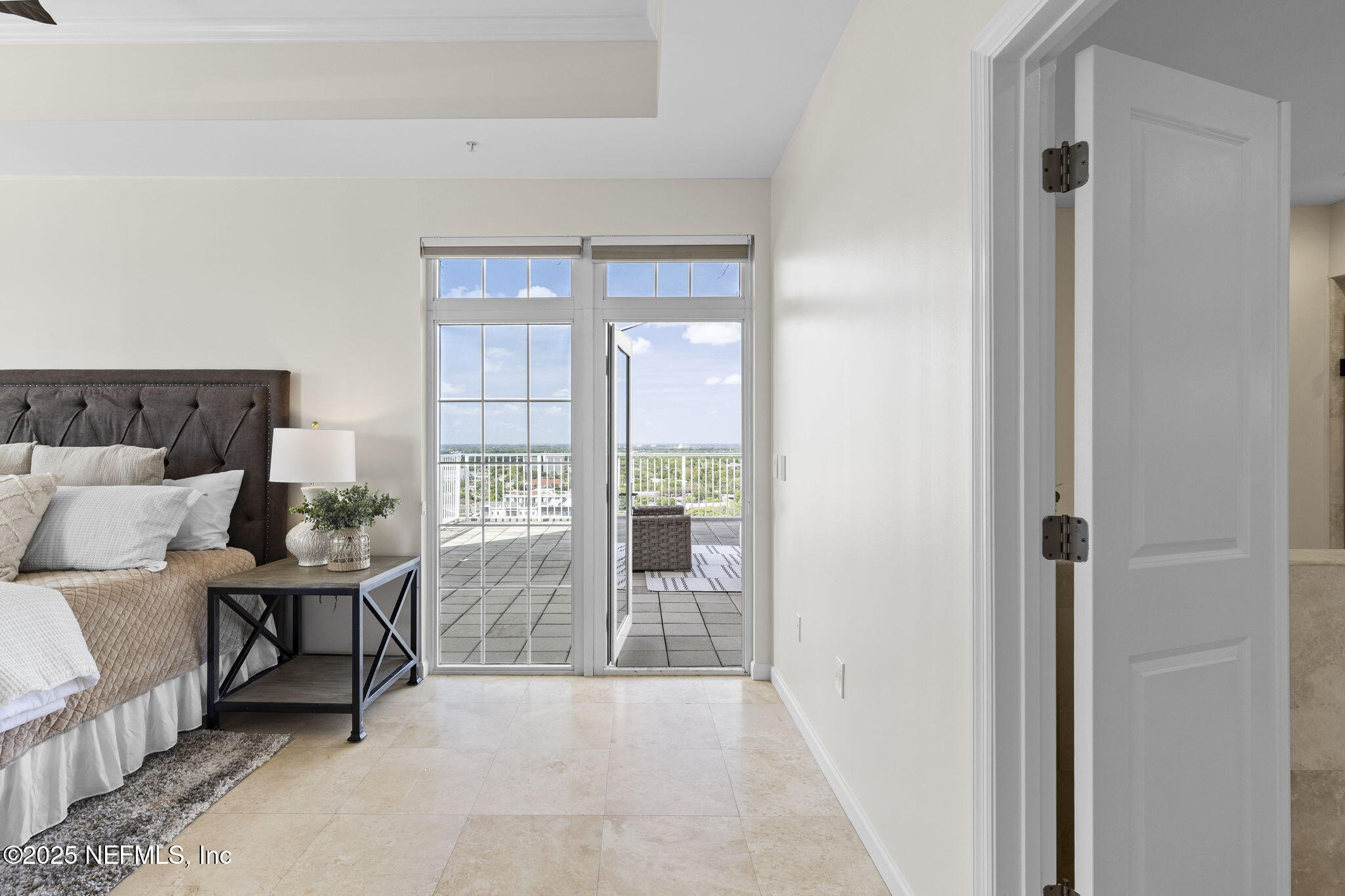 400 East Bay Street, Unit PH8 Jacksonville, FL 32202 - Photo 20 of 47 27-web-or-mls-4M9A8848