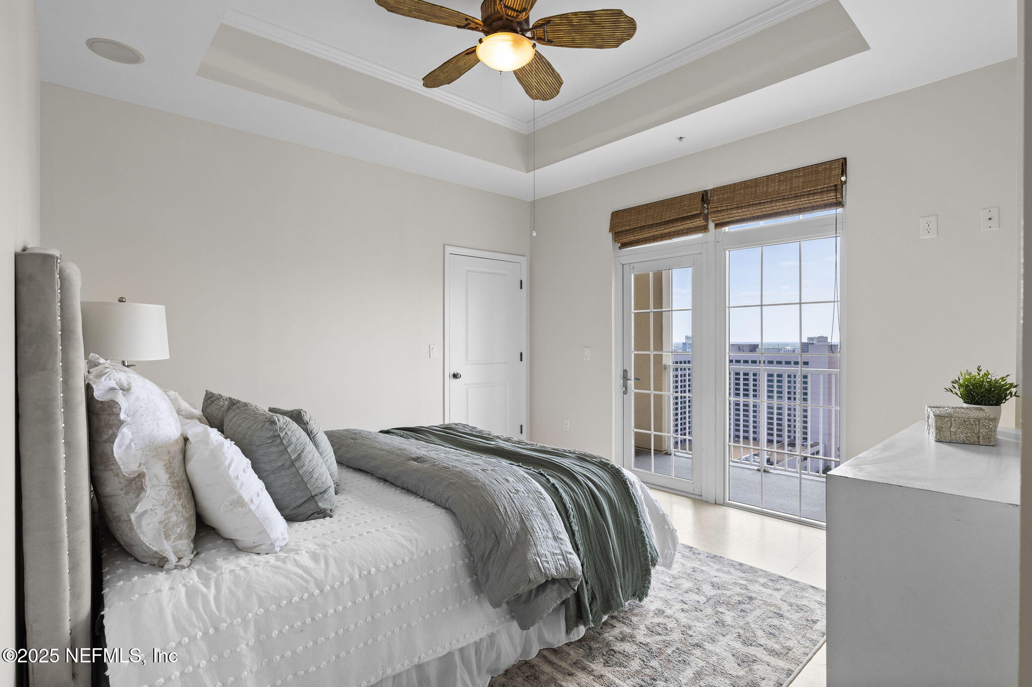 400 East Bay Street, Unit PH8 Jacksonville, FL 32202 - Photo 26 of 47 34-web-or-mls-4M9A8905