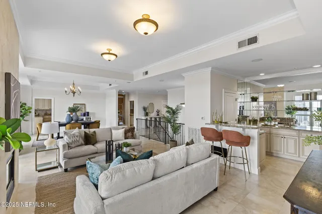 $1,085,000 | 400 East Bay Street, Unit PH8, Jacksonville, FL 32202