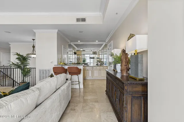 $1,085,000 | 400 East Bay Street, Unit PH8, Jacksonville, FL 32202