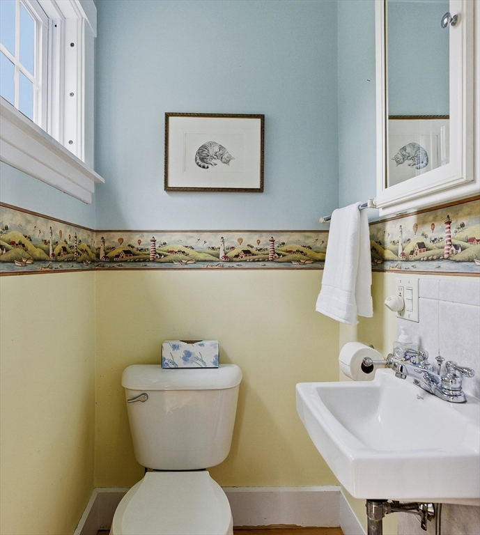 295 Vaughn Hill Road Bolton, MA 01740 - Photo 13 of 32