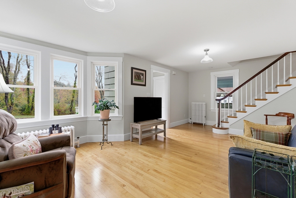 295 Vaughn Hill Road Bolton, MA 01740 - Photo 14 of 32