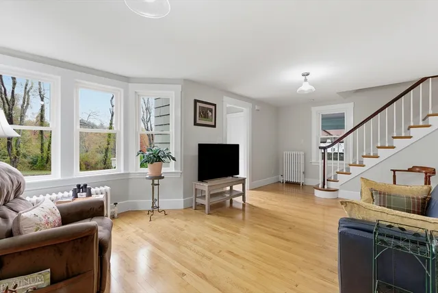 $970,000 | 295 Vaughn Hill Road, Bolton, MA 01740