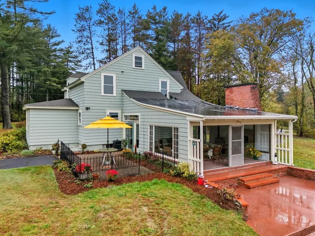 $970,000 | 295 Vaughn Hill Road, Bolton, MA 01740