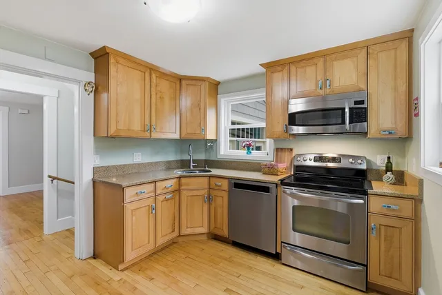 $970,000 | 295 Vaughn Hill Road, Bolton, MA 01740