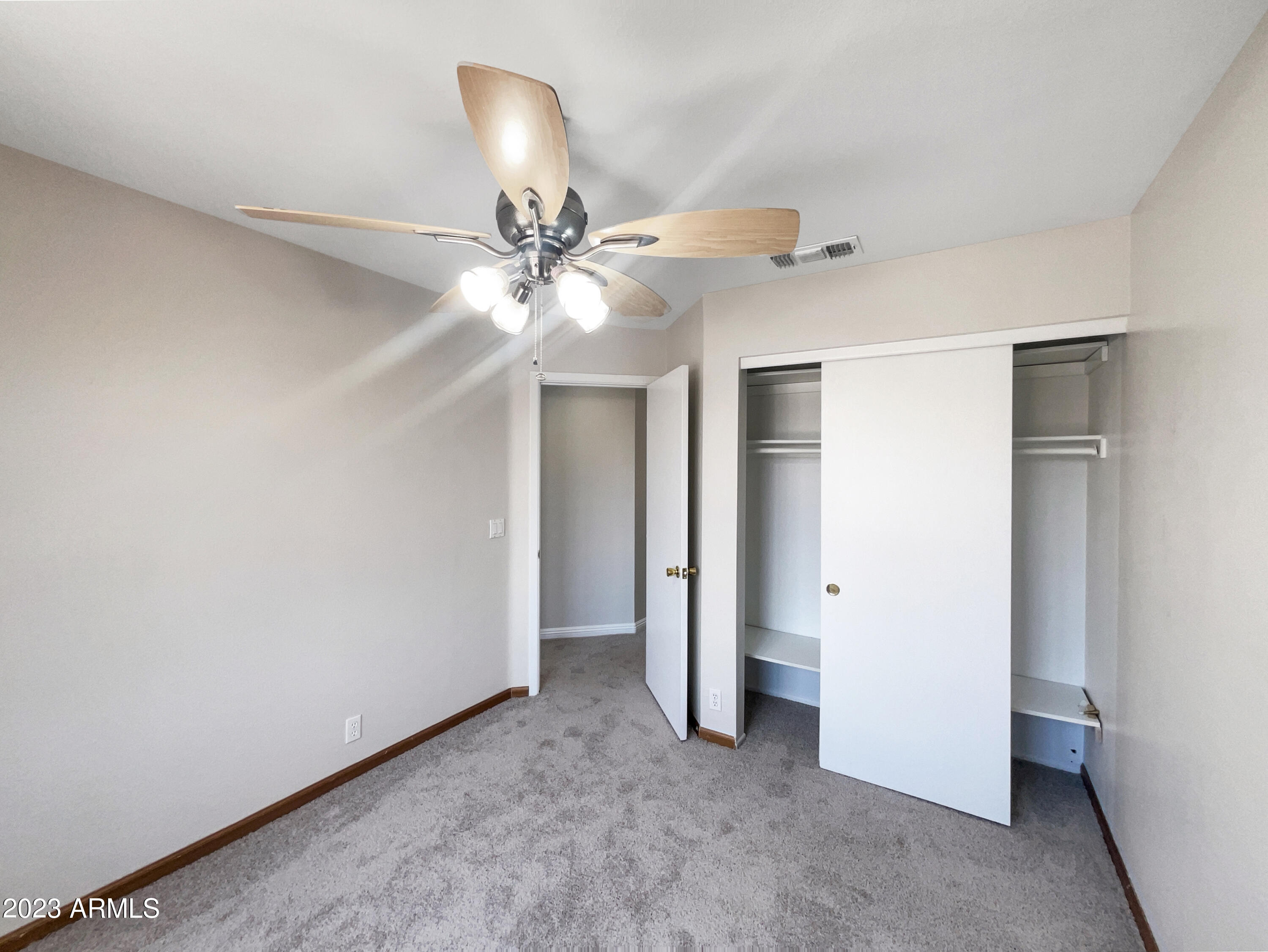 4136 West Charter Oak Road Phoenix, AZ 85029 - Photo 25 of 35 photo_21