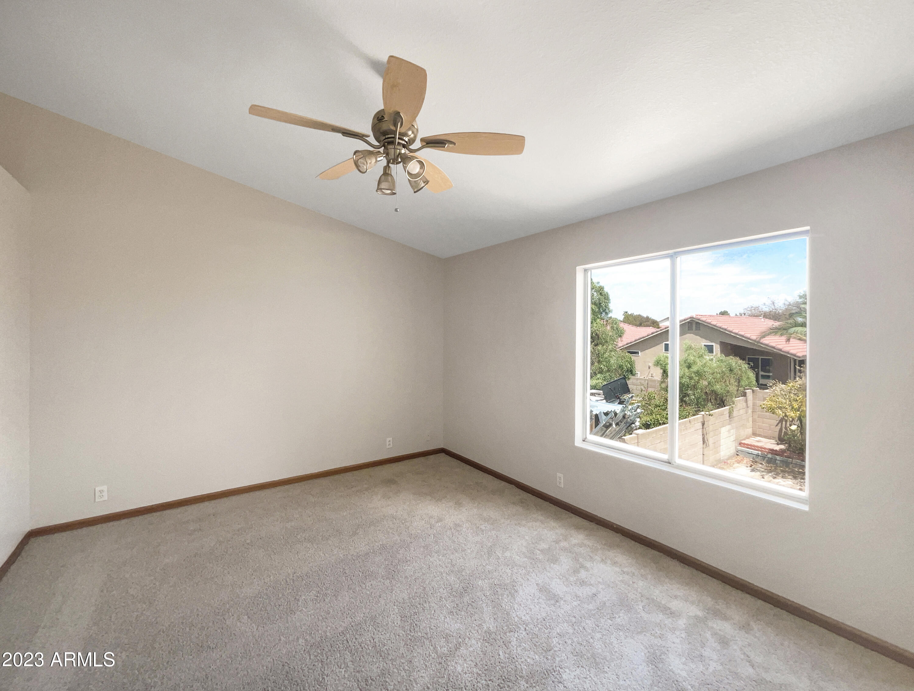 4136 West Charter Oak Road Phoenix, AZ 85029 - Photo 5 of 35 photo_22
