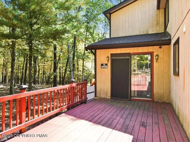 $315,000 | 3227 Stonehenge Drive, East Stroudsburg, PA 18301