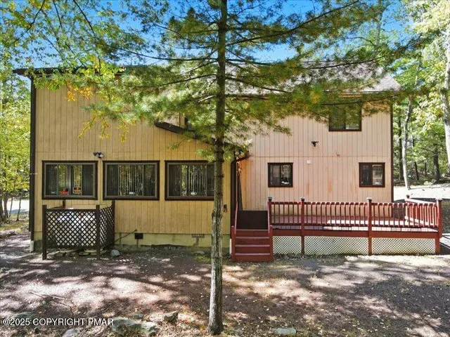 $315,000 | 3227 Stonehenge Drive, East Stroudsburg, PA 18301