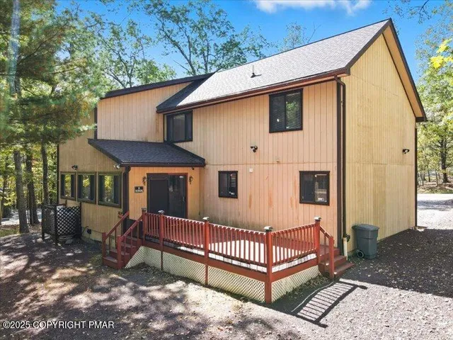 $315,000 | 3227 Stonehenge Drive, East Stroudsburg, PA 18301