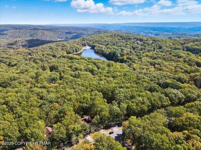 $315,000 | 3227 Stonehenge Drive, East Stroudsburg, PA 18301