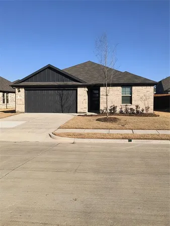 $1,795 | 315 Canyon Oaks Drive, Greenville, TX 75402