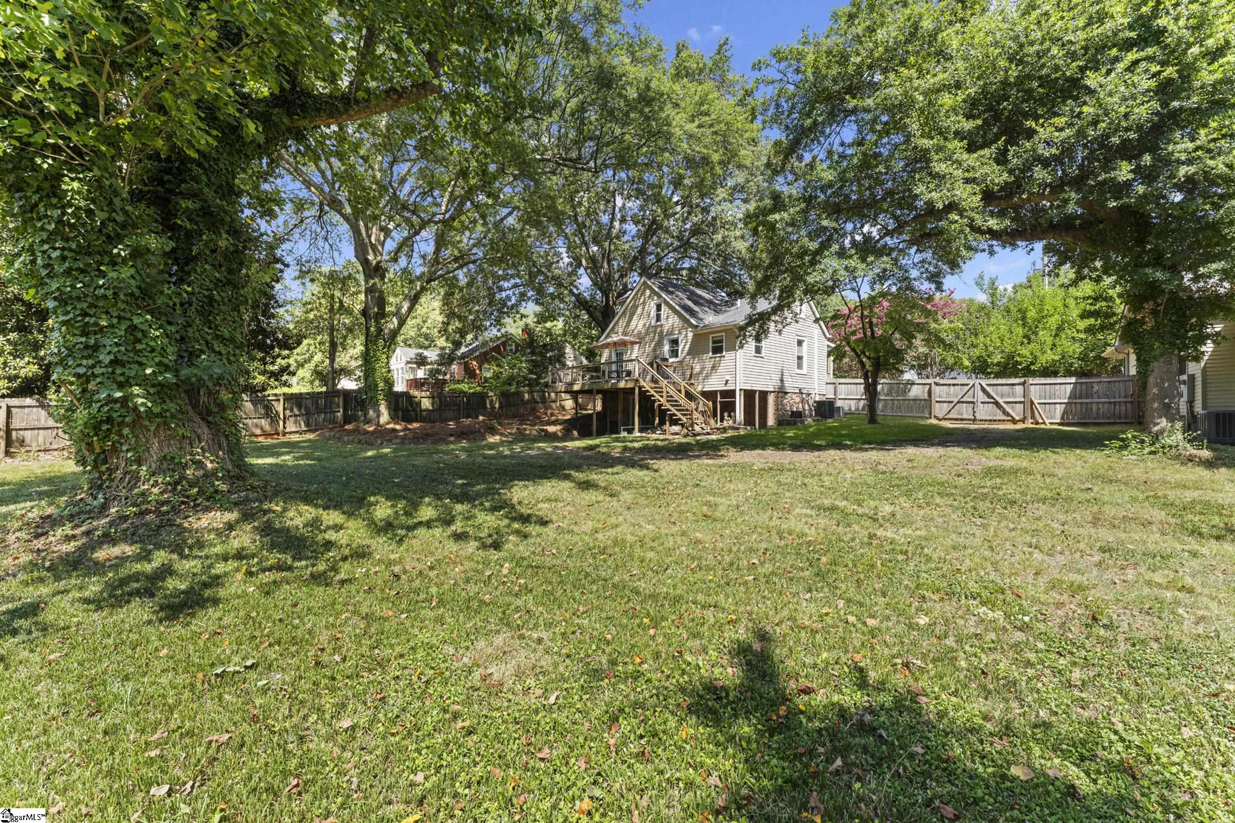 109 Ackley Road Greenville, SC 29607 - Photo 33 of 35