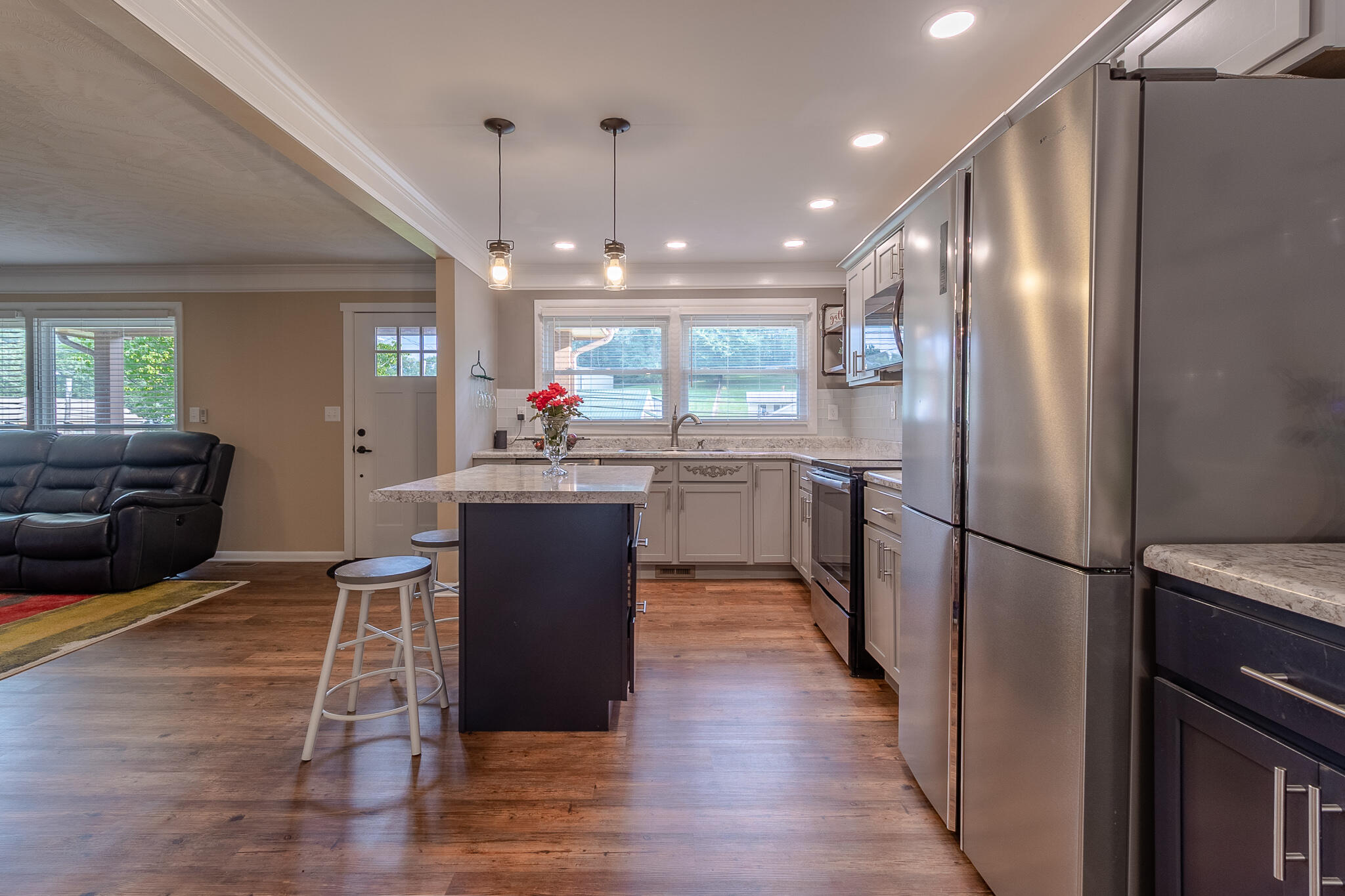223 West Carters Valley Road Kingsport, TN 37665 - Photo 12 of 40 JG5A8640-HDR