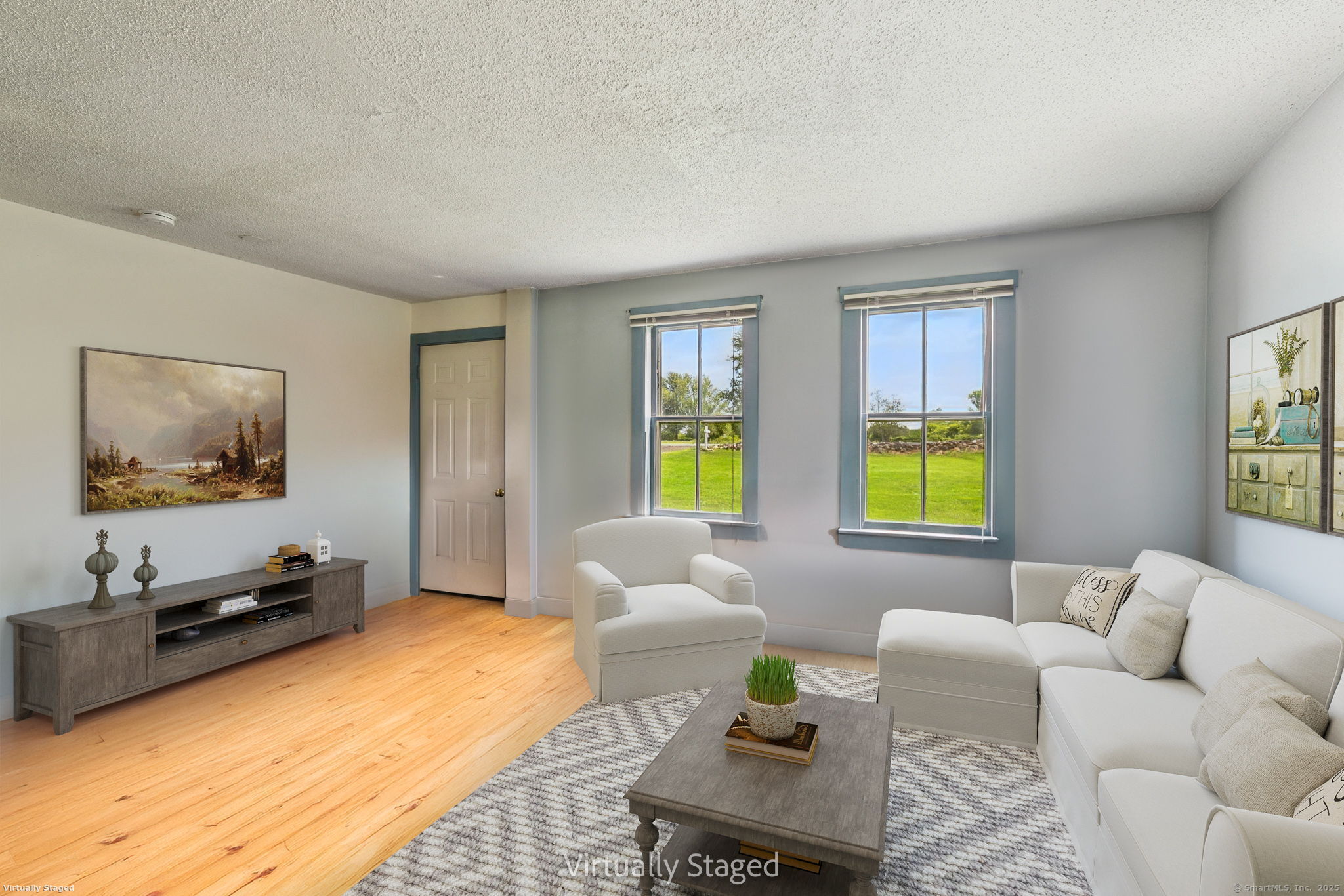 139 West Town Street Lebanon, CT 06249 - Photo 11 of 34 Living Room